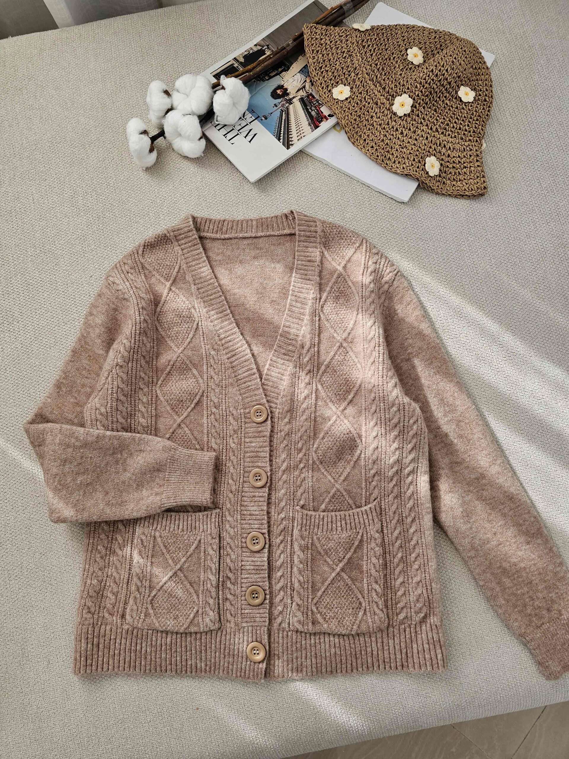 کاردیگن بافت مونیکا 3 scaled